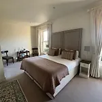 Hotel Horse & Hound