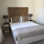 Hotel Horse & Hound 3*