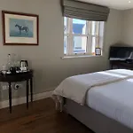 Horse & Hound