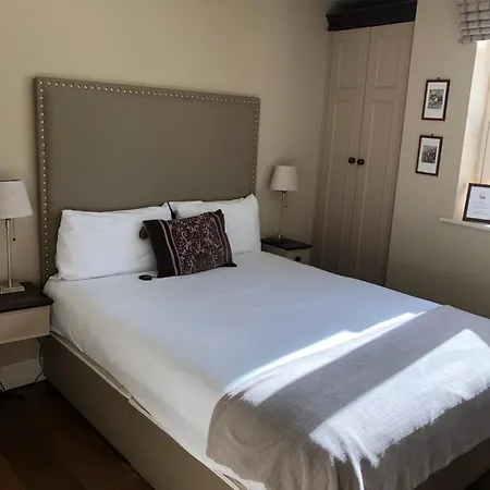 Horse & Hound Hotell Delgany