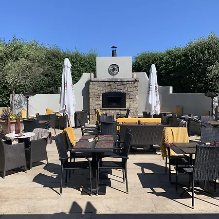 Horse & Hound Hotell 3*