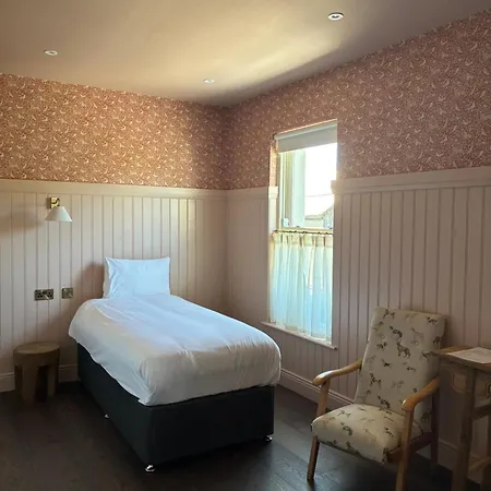 Hotel Horse & Hound 3*