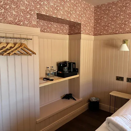 Horse & Hound Hotel Delgany