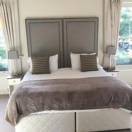 Horse & Hound 3* Delgany