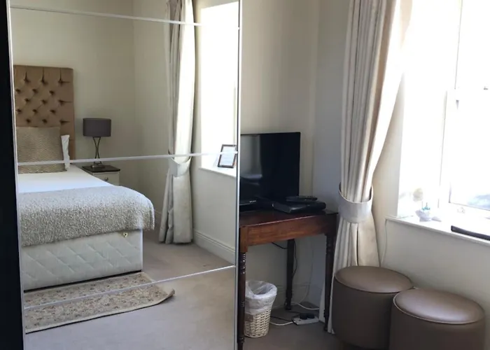 Horse & Hound 3* Delgany