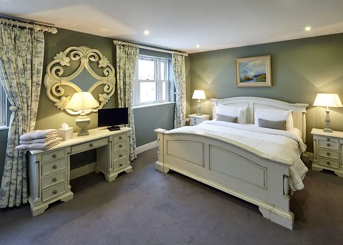 酒店 Horse & Hound 3*