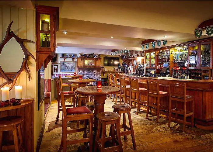 Horse & Hound Hotel 3*