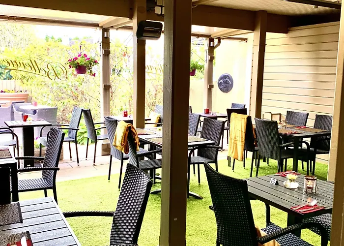 Hotel Horse & Hound 3*