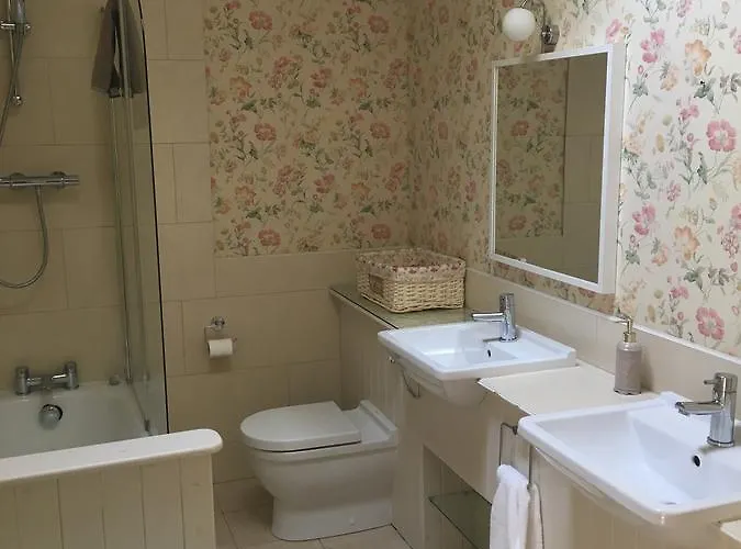 Hotel Horse & Hound 3*