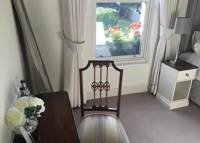 Hotel Horse & Hound 3*